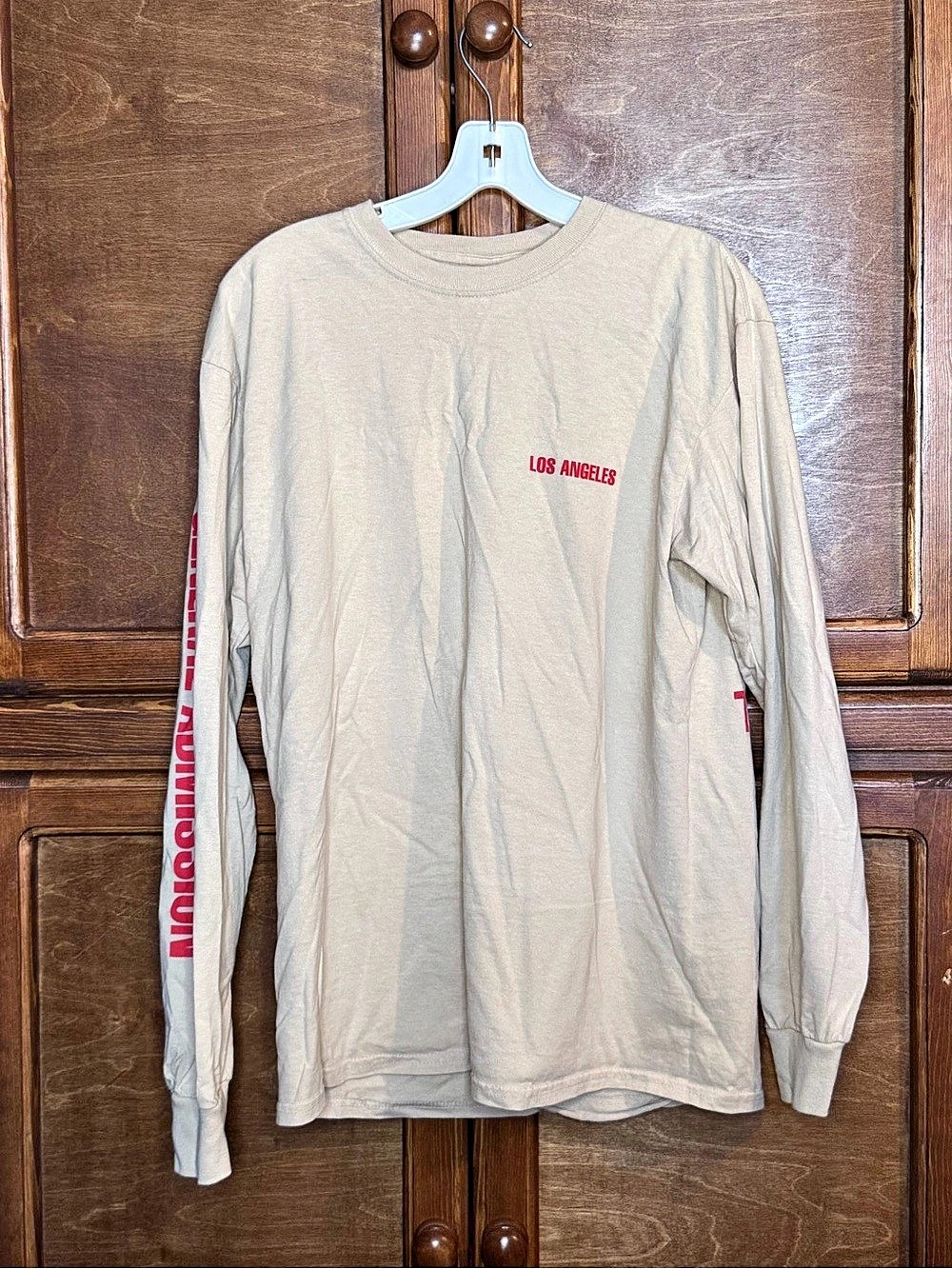 Gildan Kanye West Saint Pablo Tour Los Angeles Long Sleeve T-Shirt Long Sleeve